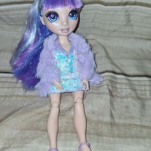 Rainbow High Violet Willow